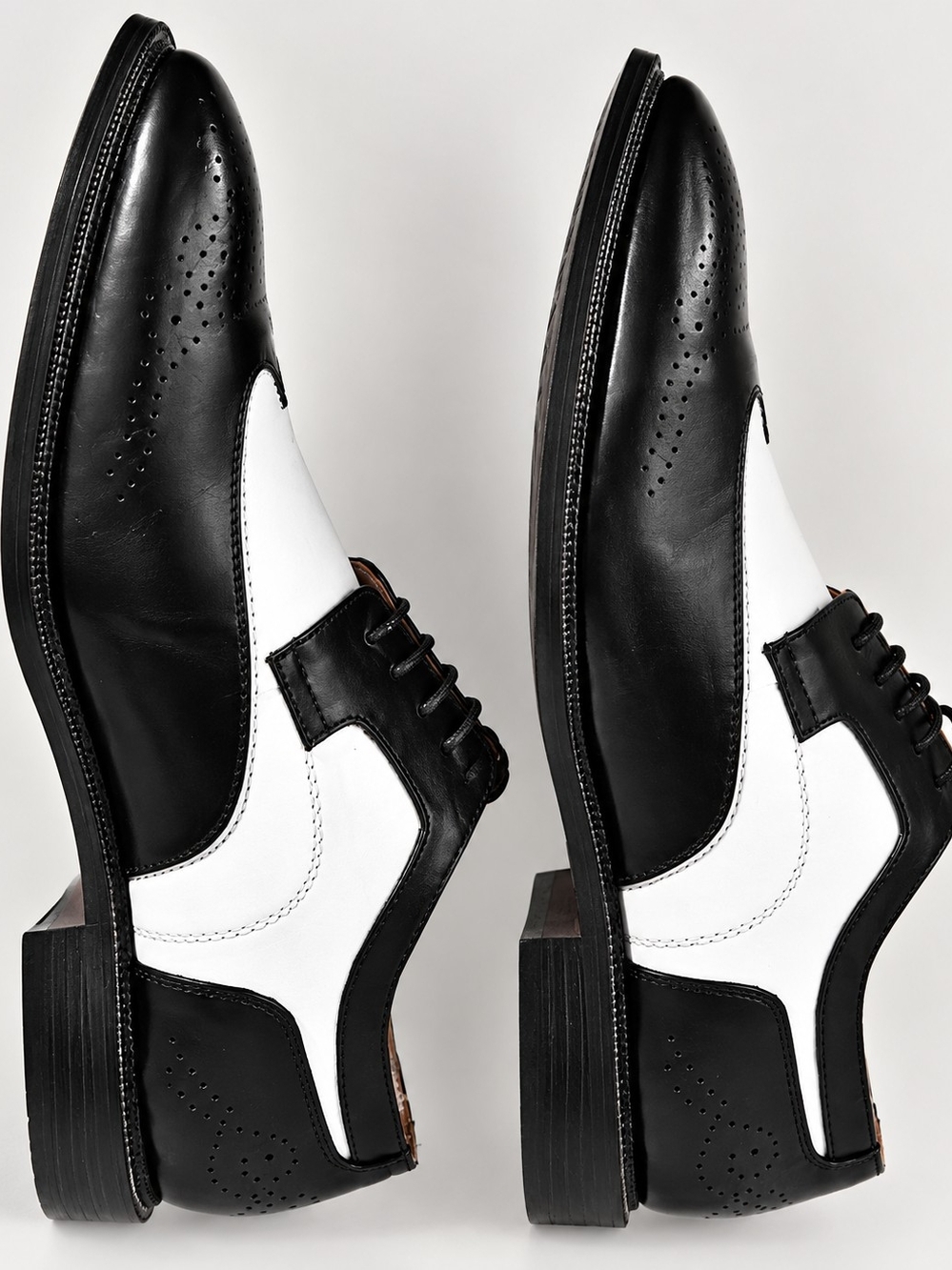 Bolano Men's Black & White Oxfords US 12 Like New - Picture 8 of 9